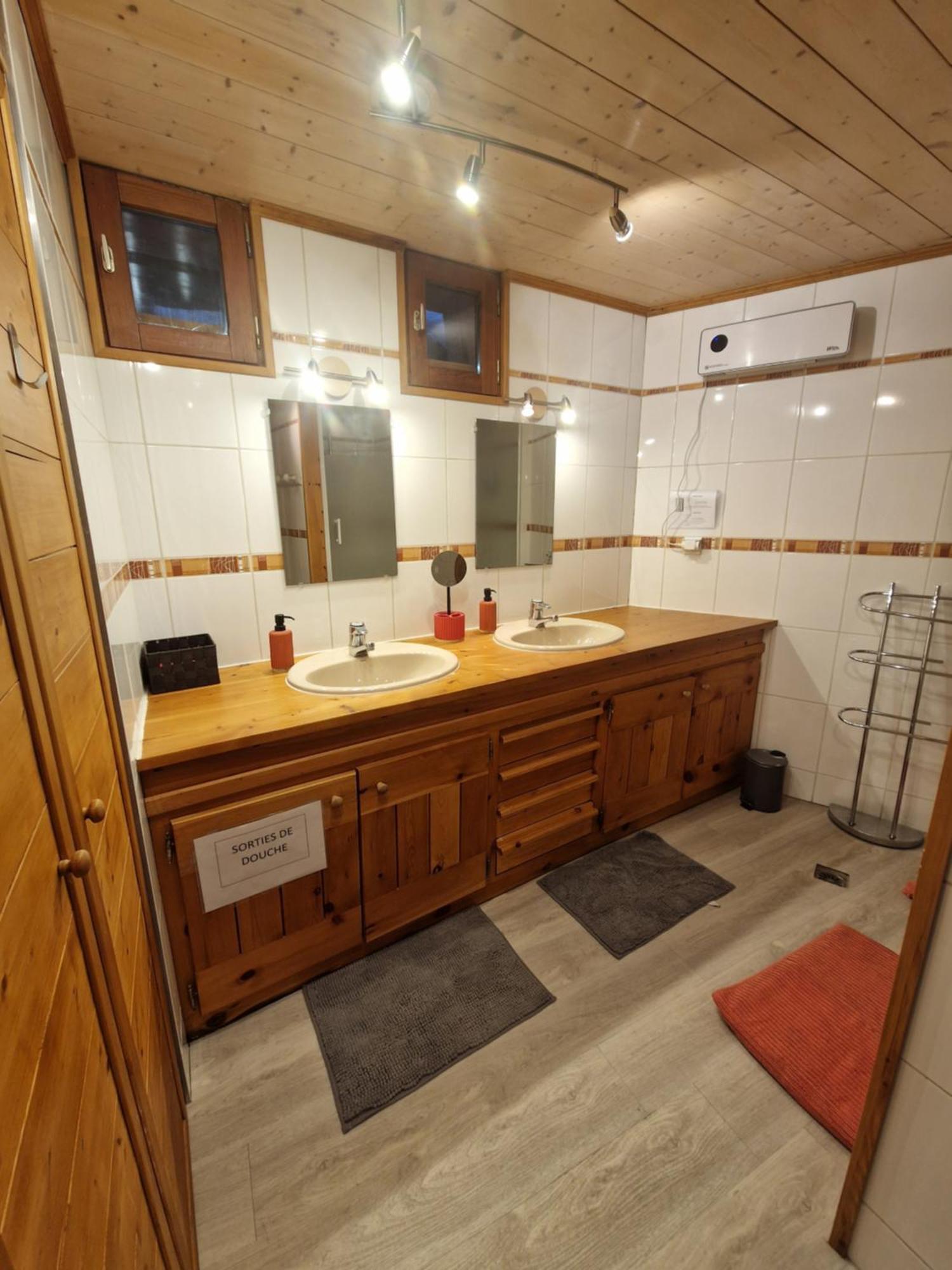 Le Chalet Pointu De Capucine Bourg-Saint-Maurice Kültér fotó